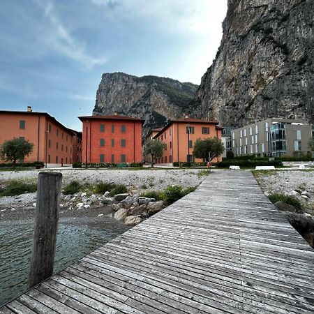 Dv Garda Suite Campione del Garda Eksteriør billede
