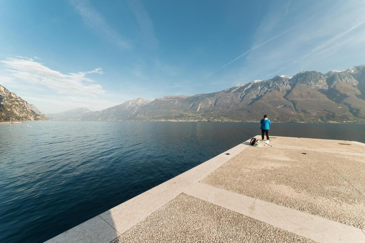 Dv Garda Suite Campione del Garda Eksteriør billede