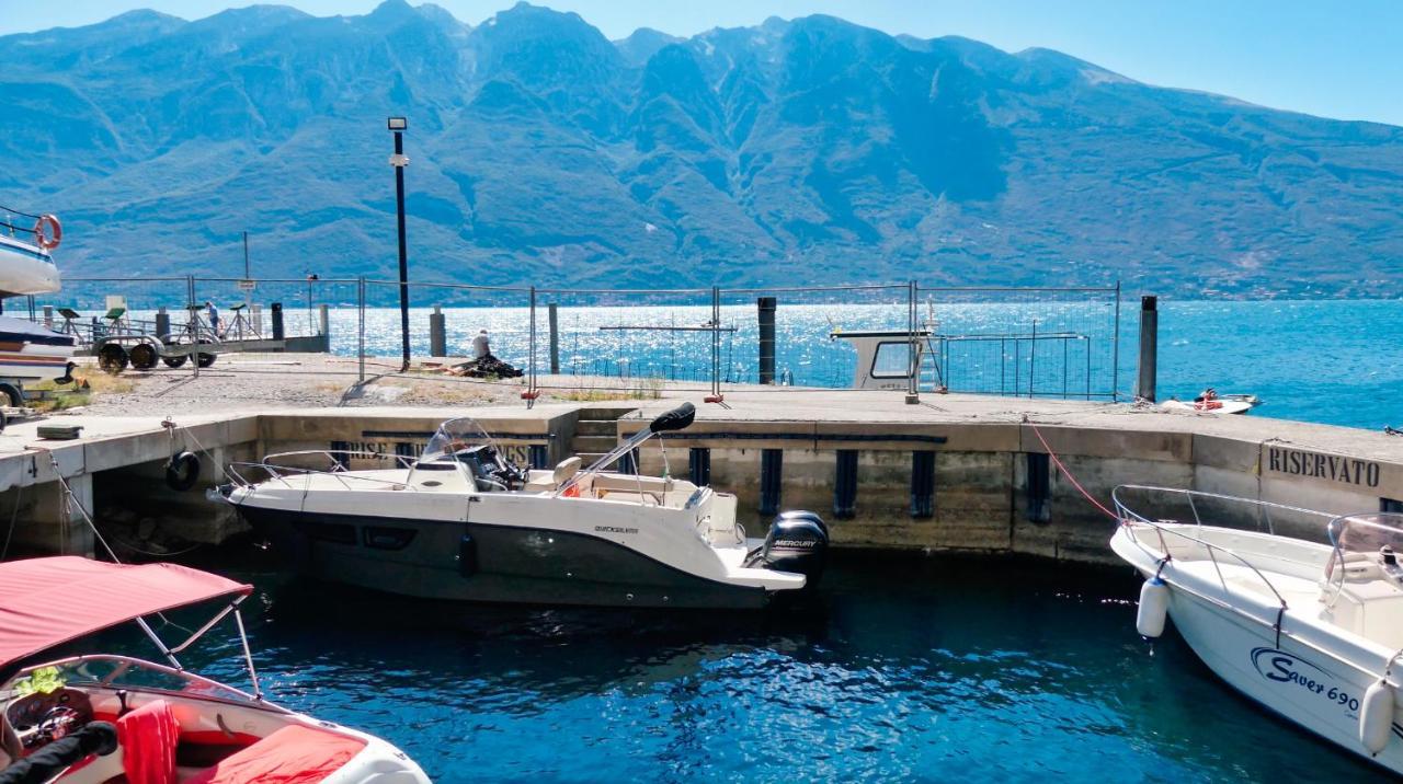 Dv Garda Suite Campione del Garda Eksteriør billede