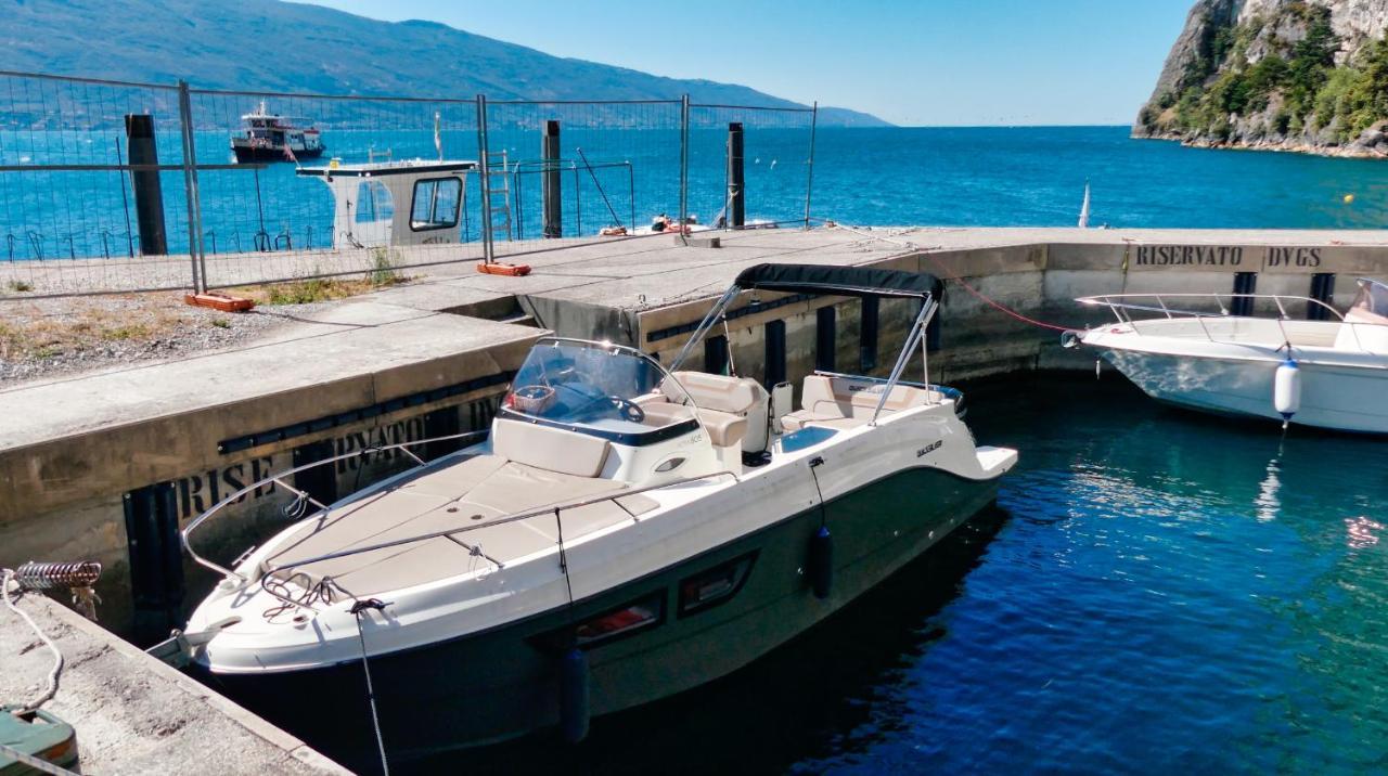Dv Garda Suite Campione del Garda Eksteriør billede
