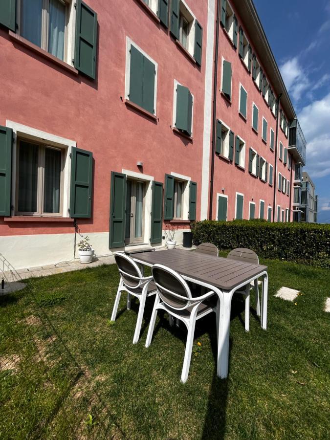Dv Garda Suite Campione del Garda Eksteriør billede